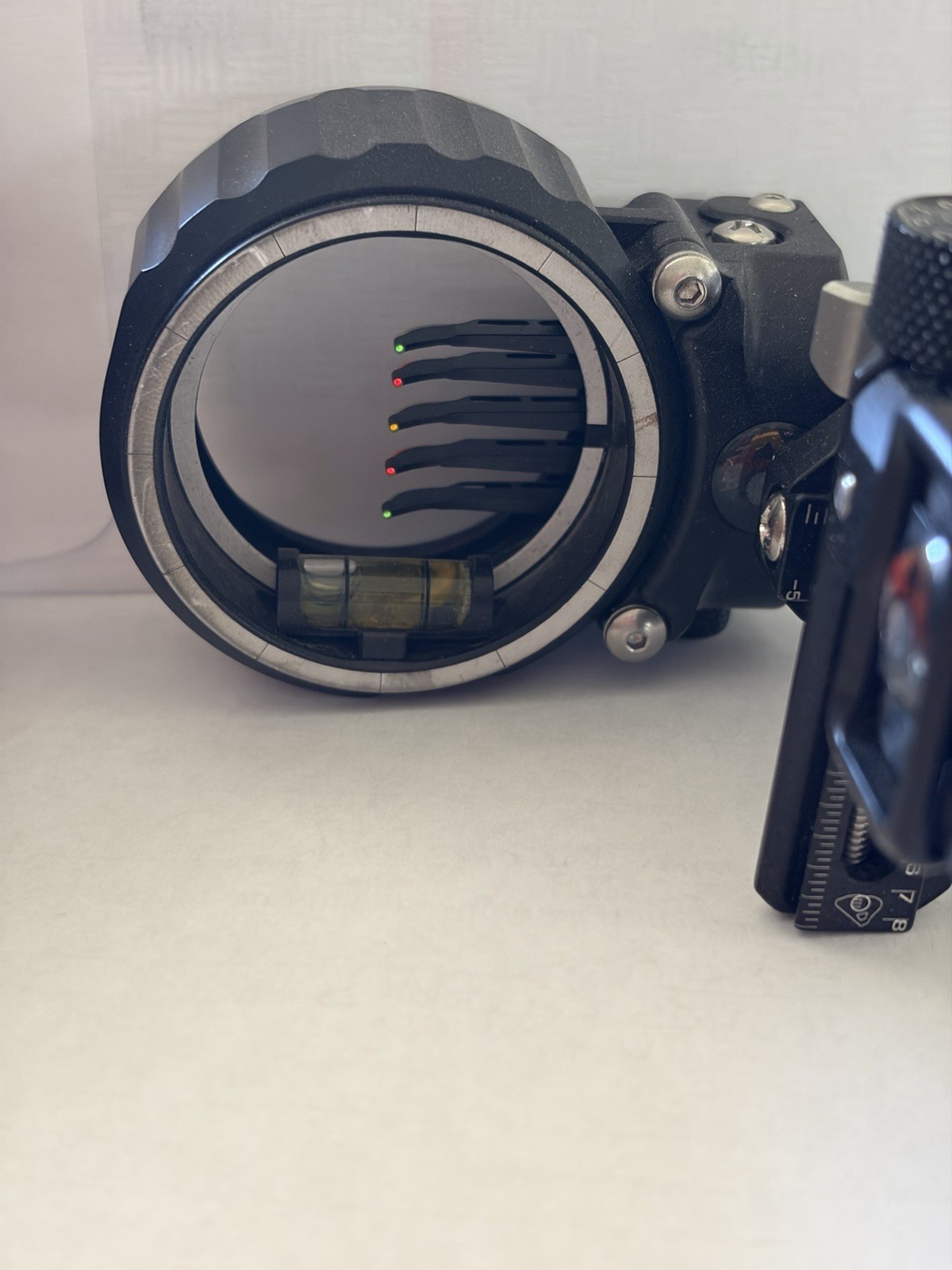 Mathews Axcel Bridge-Lock Fixed Pin Sight Black 5-Pin Archery Sight