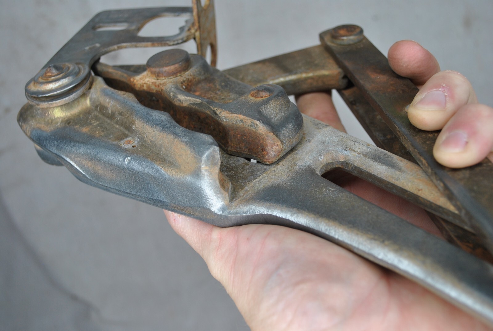 KLEIN TOOL PULLING GRIP 1659 40H cable puller tool lineman tool