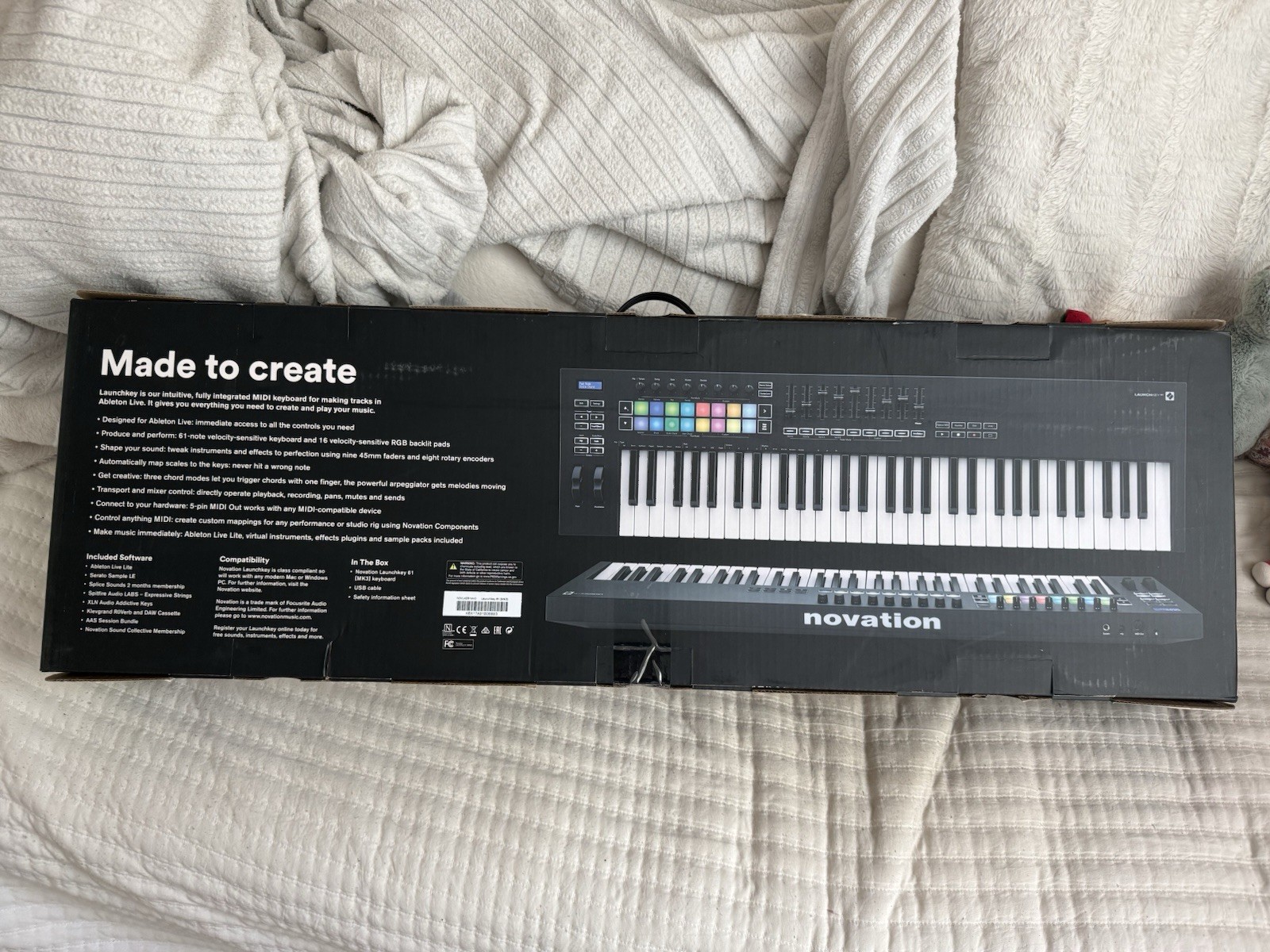 Novation Launchkey 61 MIDI Keyboard Controller Pad Triggers Faders Ableton Live