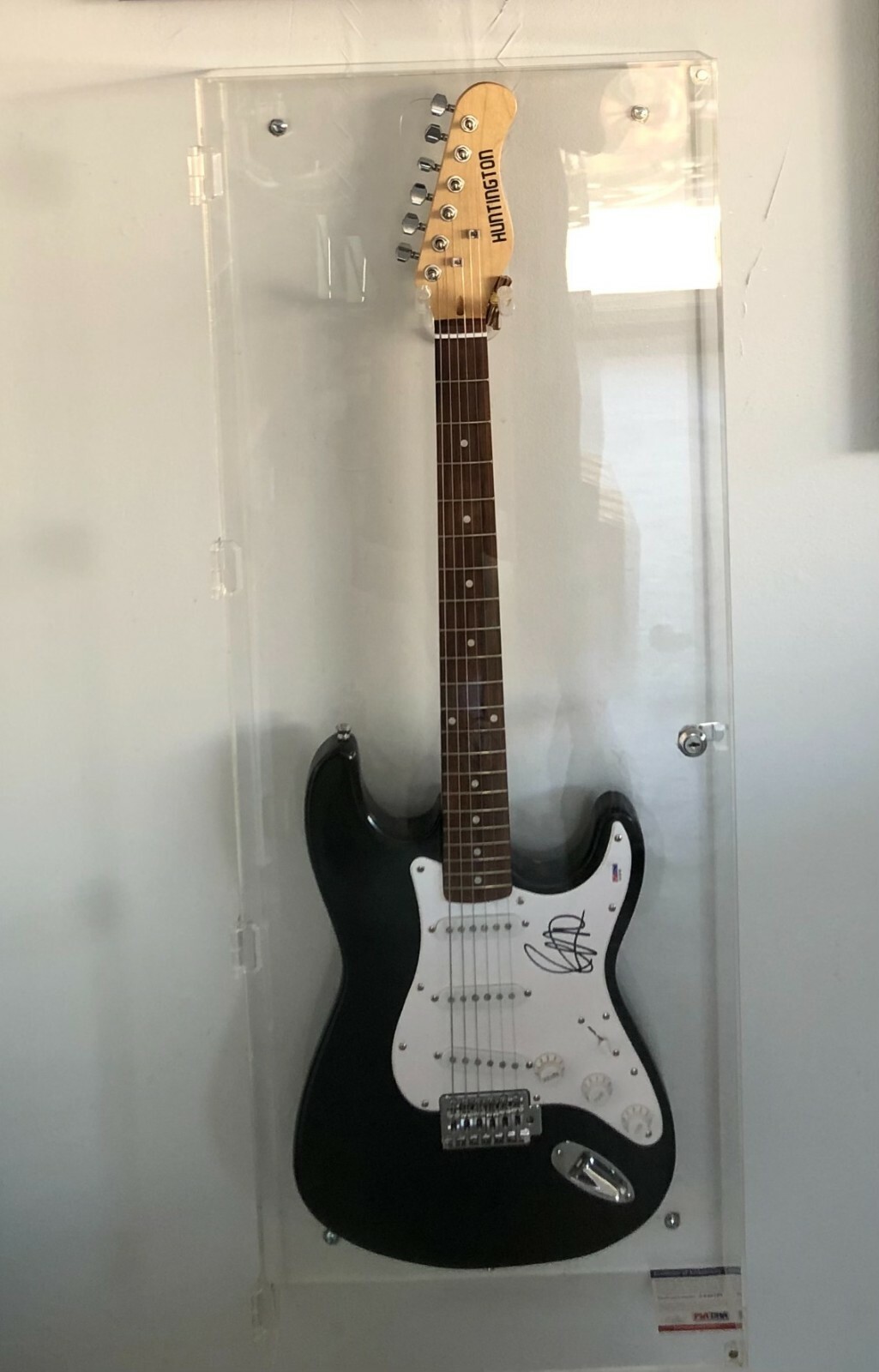 Electric Guitar Display Case Super Clear Acrylic USA Lock Cabinet Gibson Fender