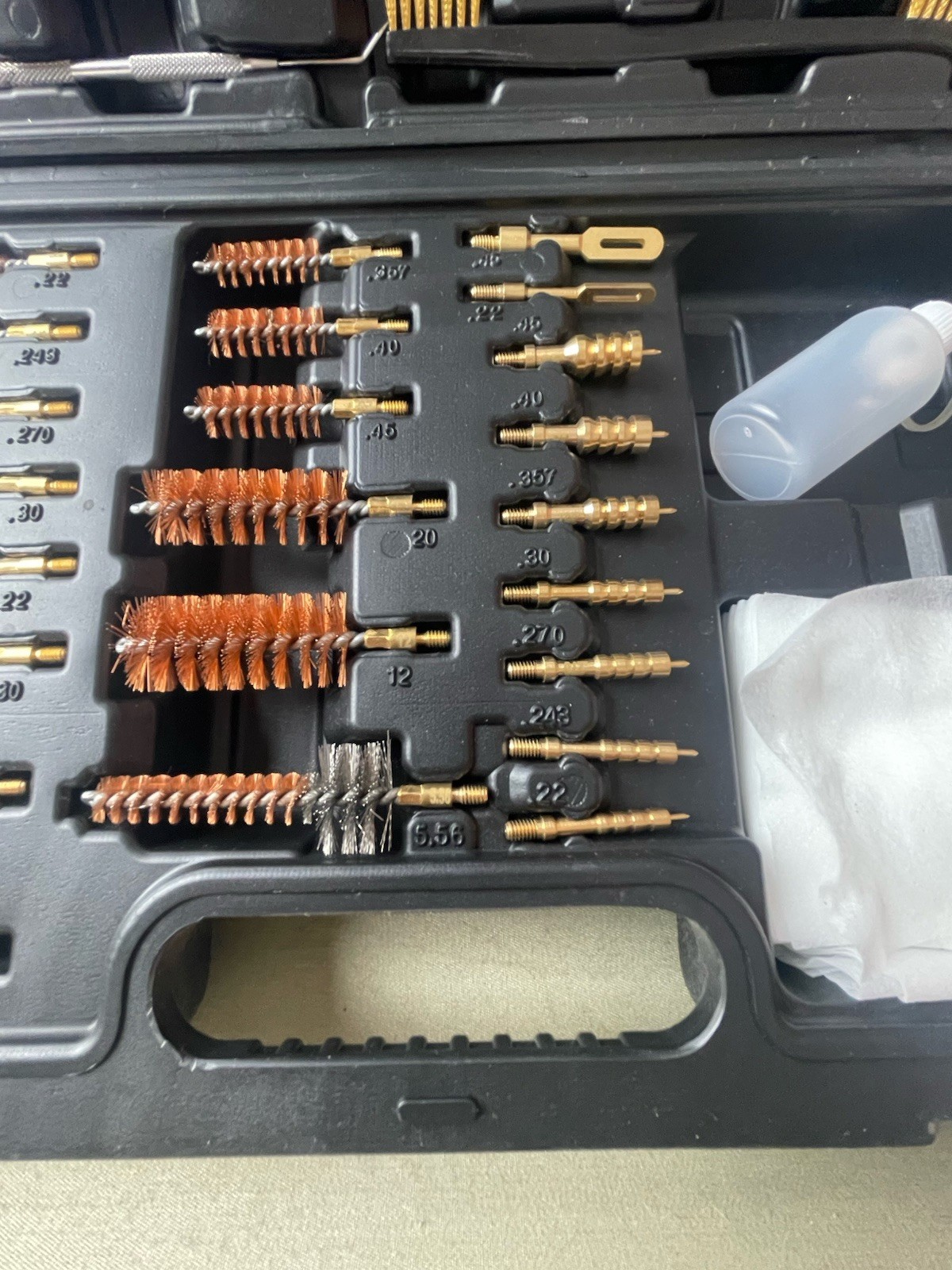 GLORYFIRE Universal Gun Cleaning Kit with Durable Plastic Case - Great Condition