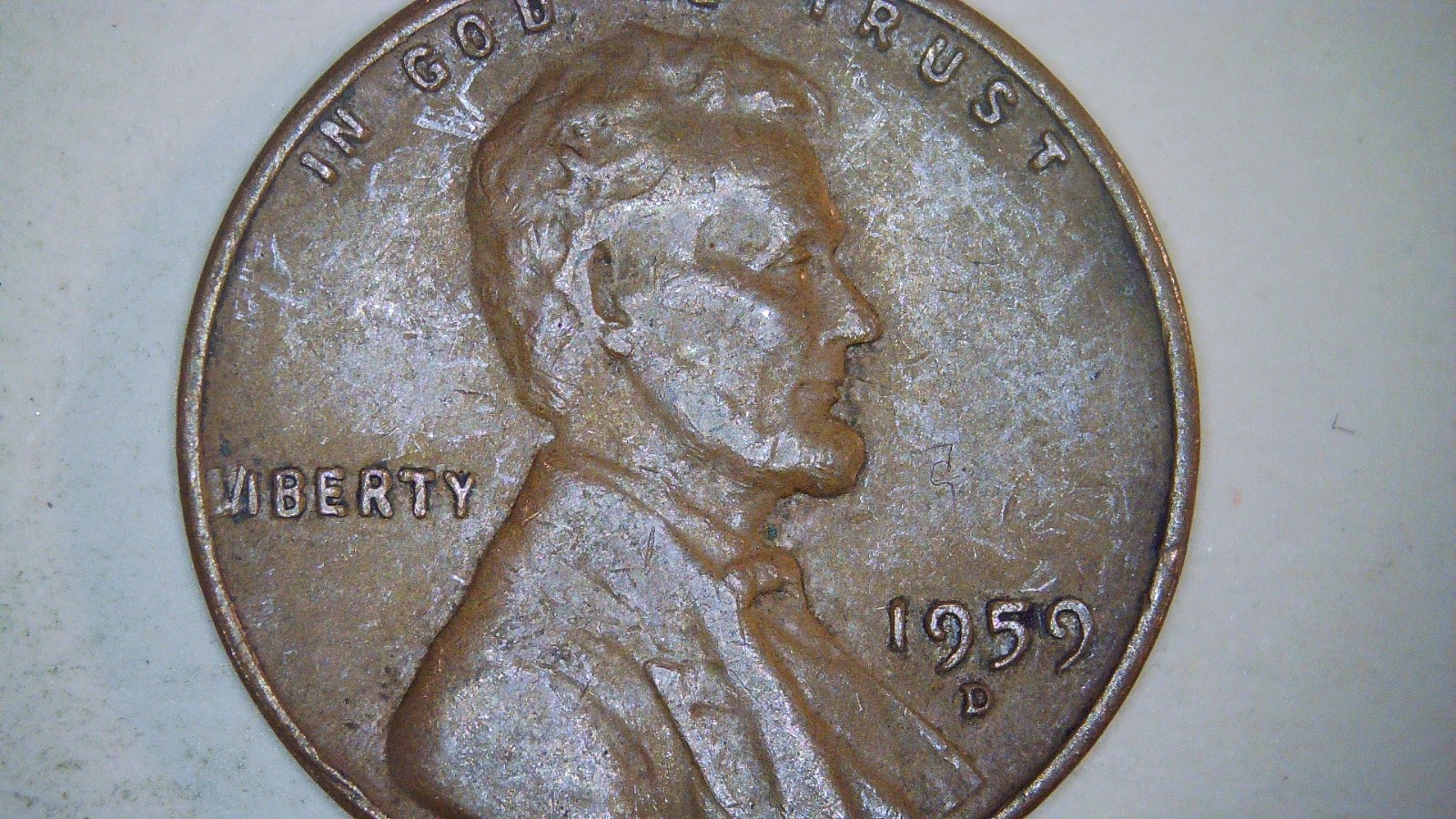 1959d Red Lincoln Memorial Cent with mint error on "LIBERTY" = VIBERTY
