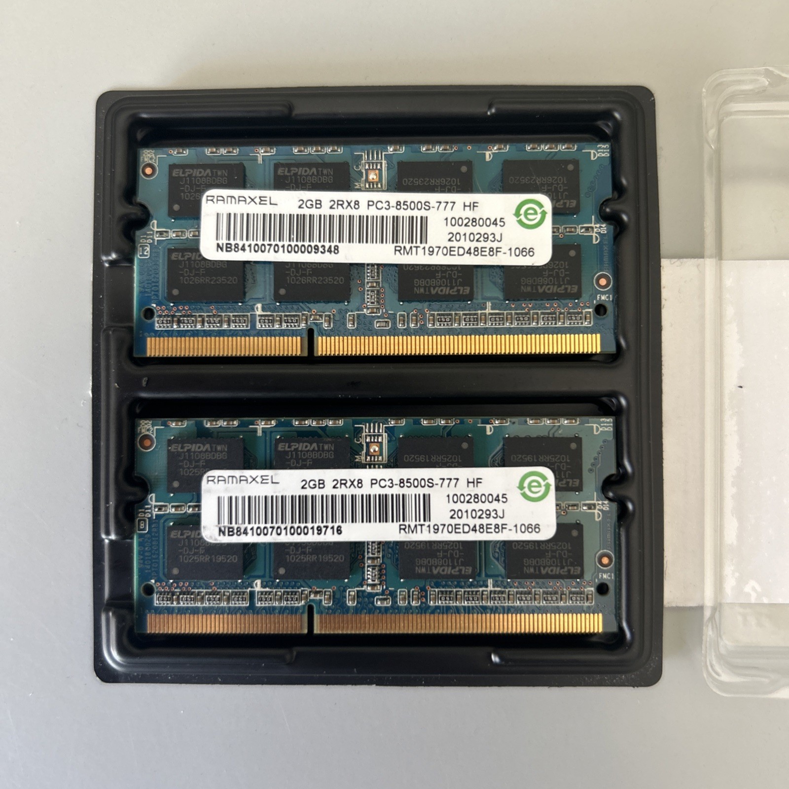 RAMAXEL 4GB (2x2GB)GDDR3 SDRAM SO-DIMM MEMORY CARD RMT1970ED48E8F-1066 PC3-8500S