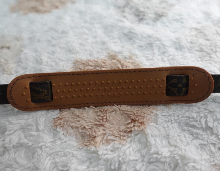 LOUIS VUITTON Monogram Shoulder Bag Strap pad Leather Brown 96cm Authentic