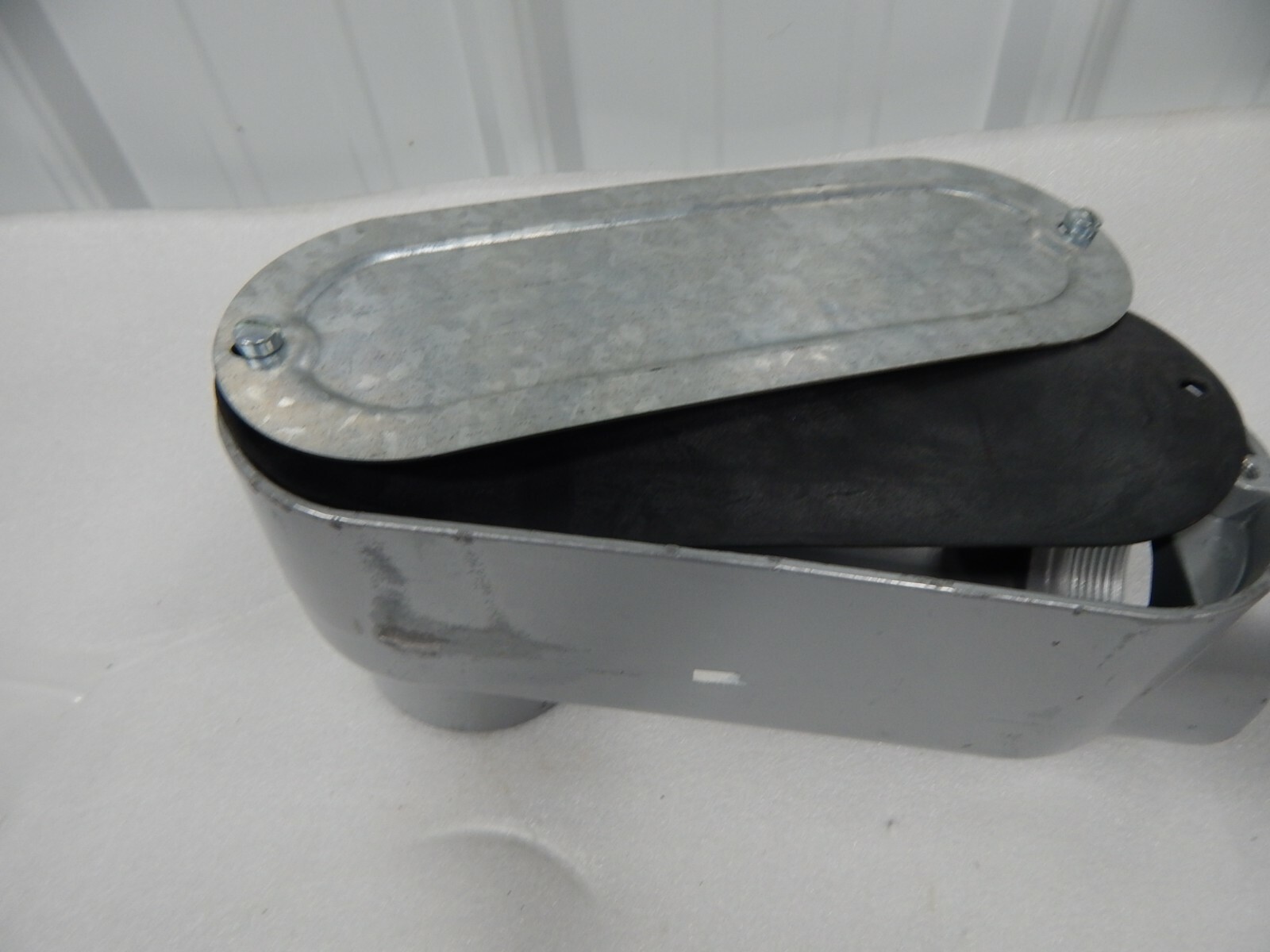 3” LB  Aluminum Conduit Body E30640 W/ Cover and seal