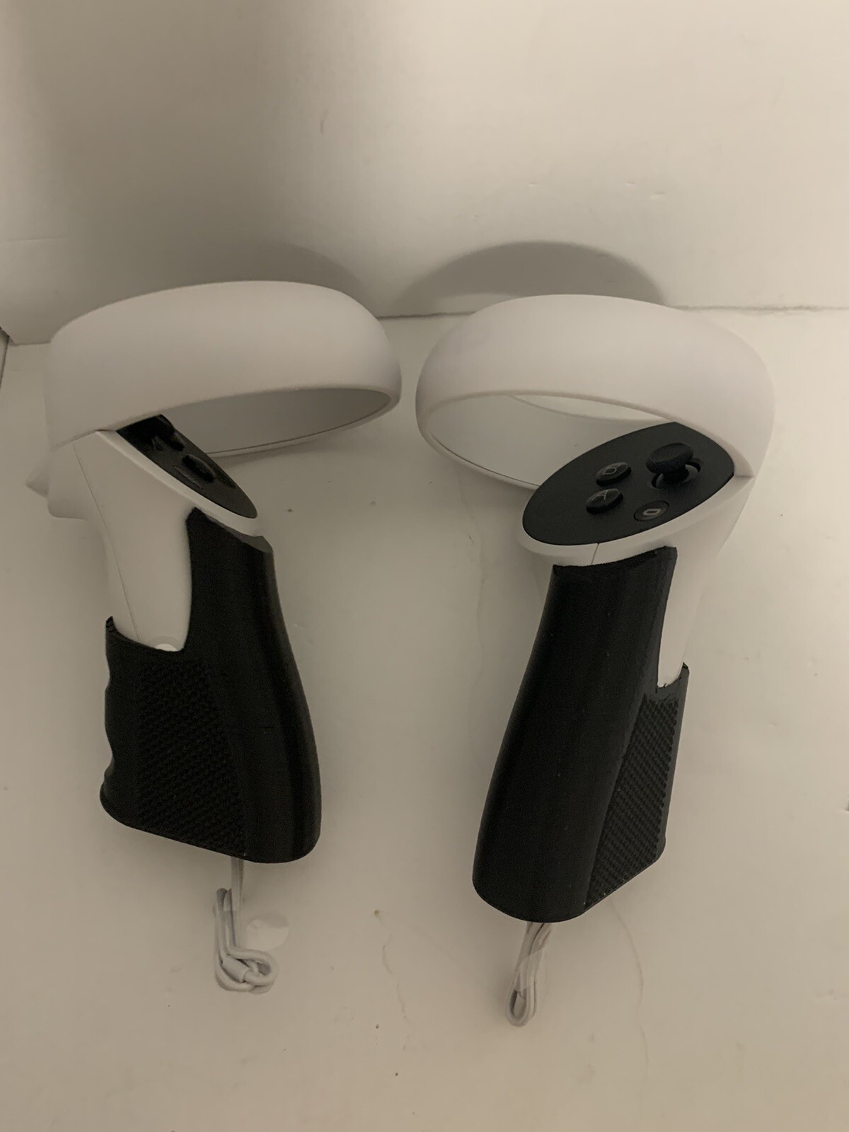 Oculus Quest 2 Black Controller Multi Game Pistol Grip Set Accessory NEW