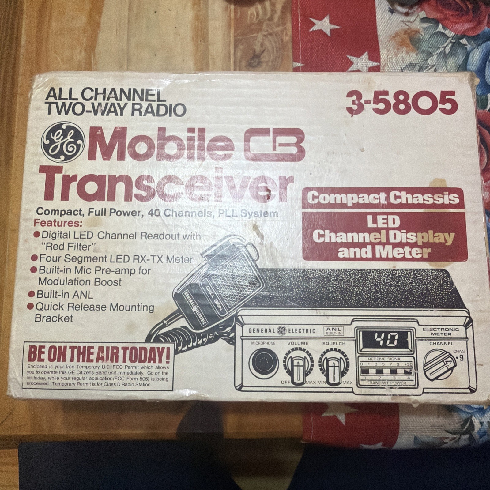Vintage GE Mobile CB Transceiver Radio 3-5819 Two-Way 40 Channel NEW in Box