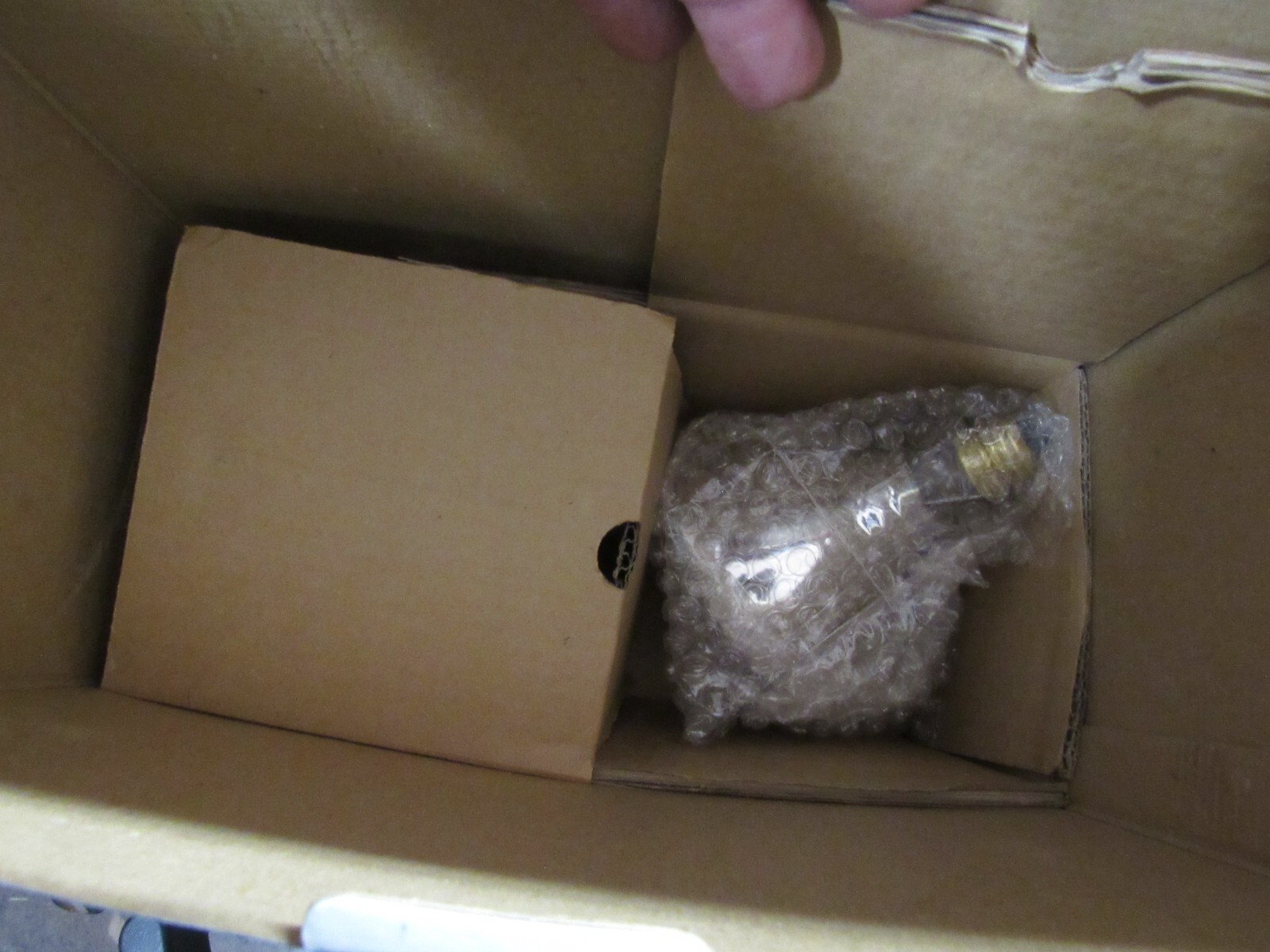 INTELECTRON Motion Detector with Security Light (New Open Box) FAST FREE SHIPPIN