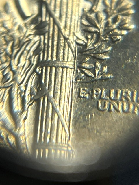 1935-P Mercury Dime/Silver/Unc+ #4694