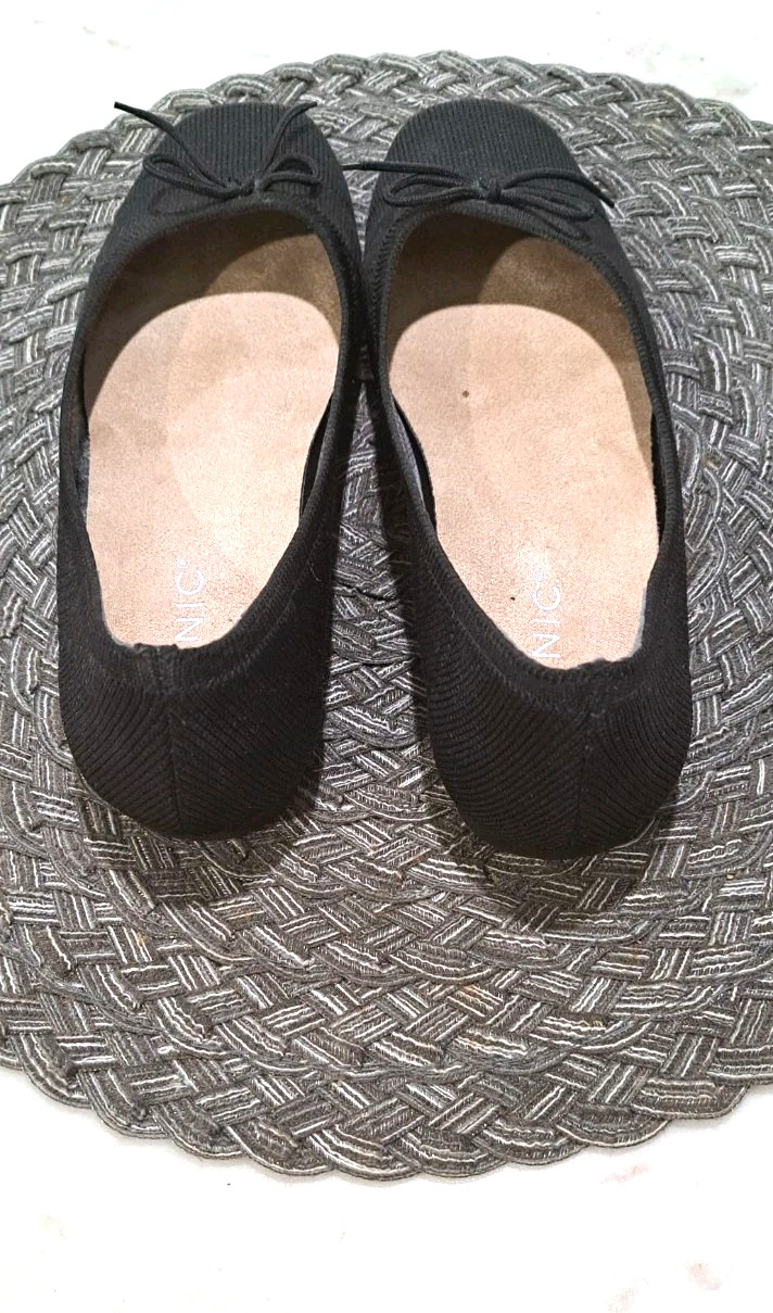 Vionic Klara Black Knit Ballet Flats EUC 6.5