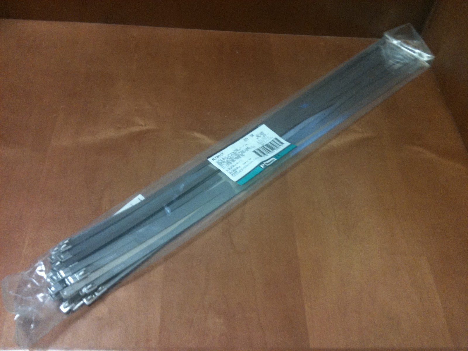 New Panduit MLT8H-LP, 304 Stainless Steel Cable Ties, 26.8" (50/ 1pk)