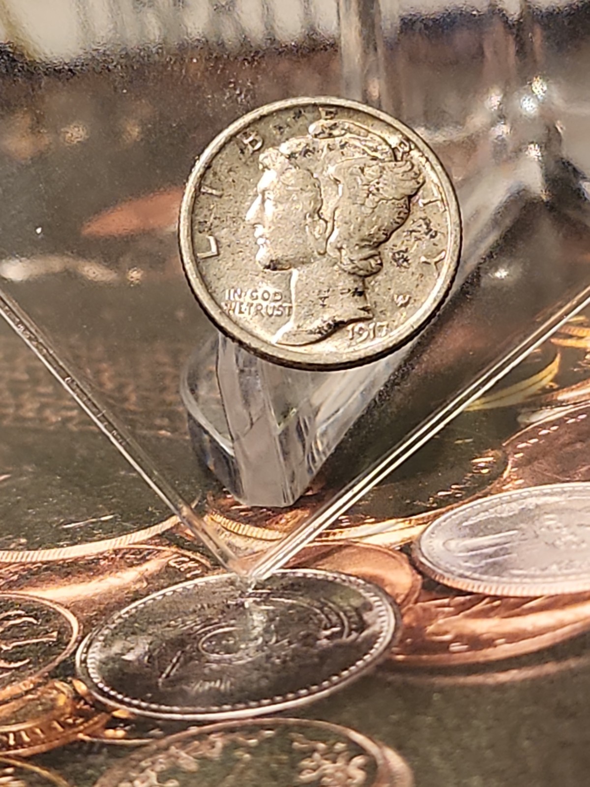 1917-P Mercury Silver Dime Great Condition FB - Full Split Bands