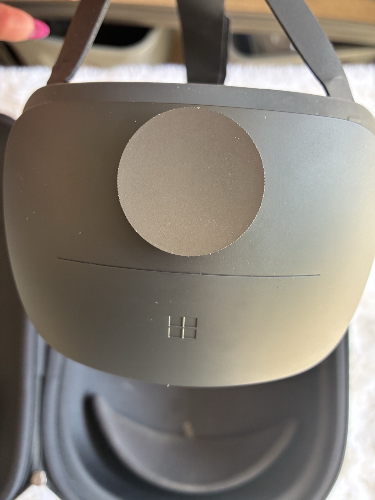 Microsoft HoloLens 2 PC & Console VR Headset Gray w/ Carrying Case
