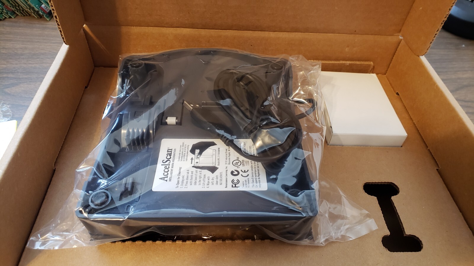 AccelScan RL2110USBRM Intelligent Mark Recognition Optical Reader Scanner NEW