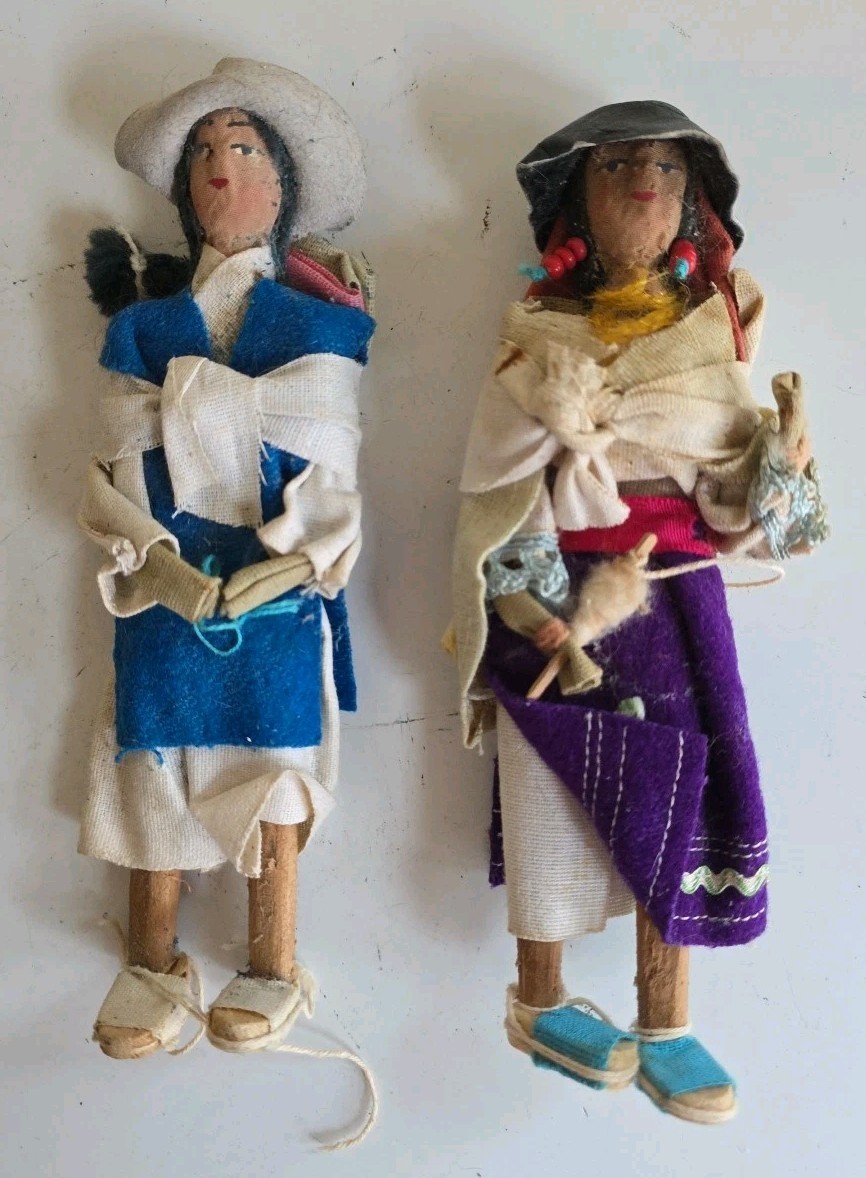 Vintage Ecuador Folk Art Dolls Handmade Cloth and Wood Figures 7" Lot Of 2
