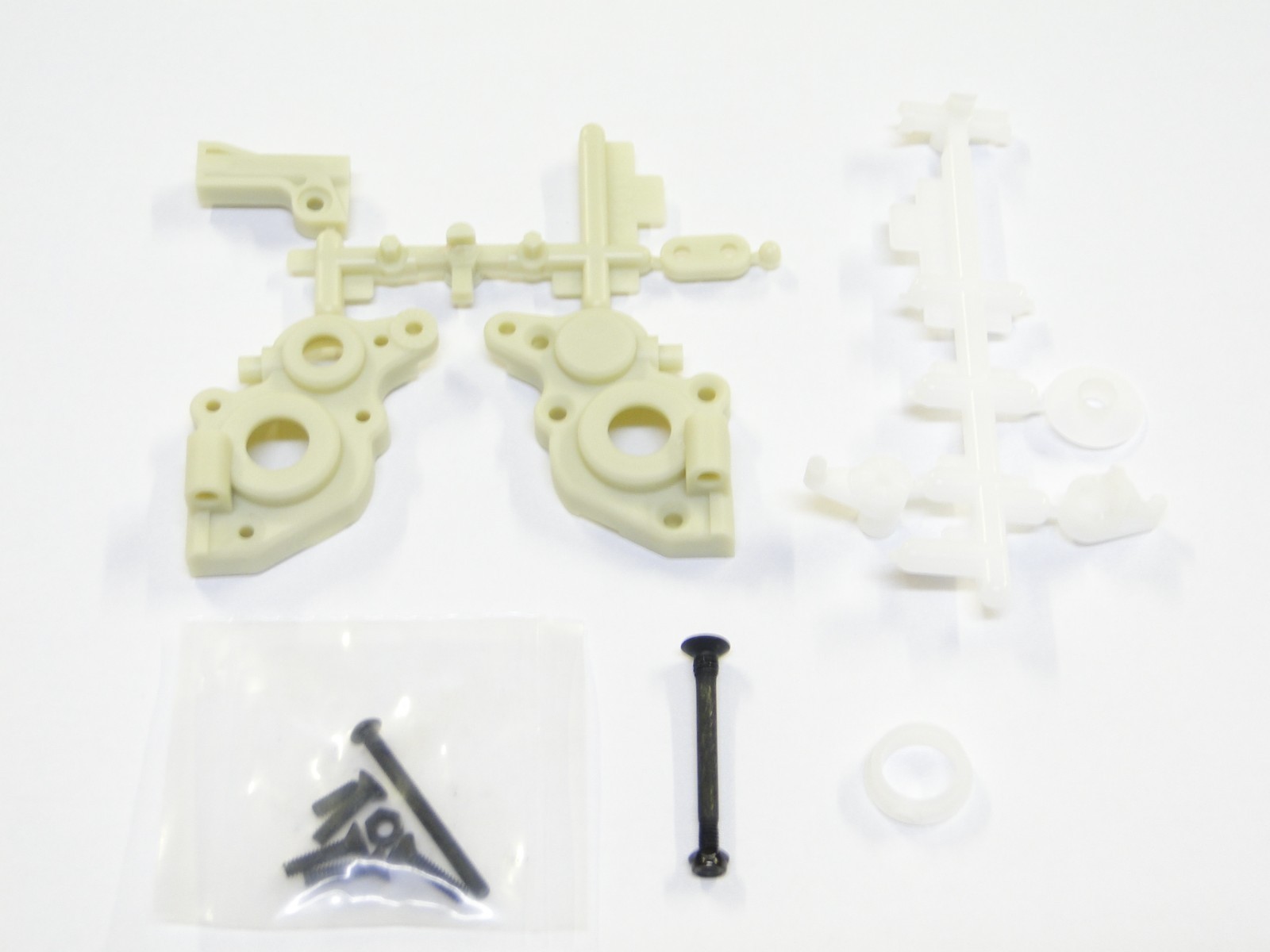 NEW ASSOCIATED RC10 4WD TEAM CAR Gear Box Case Front AH13