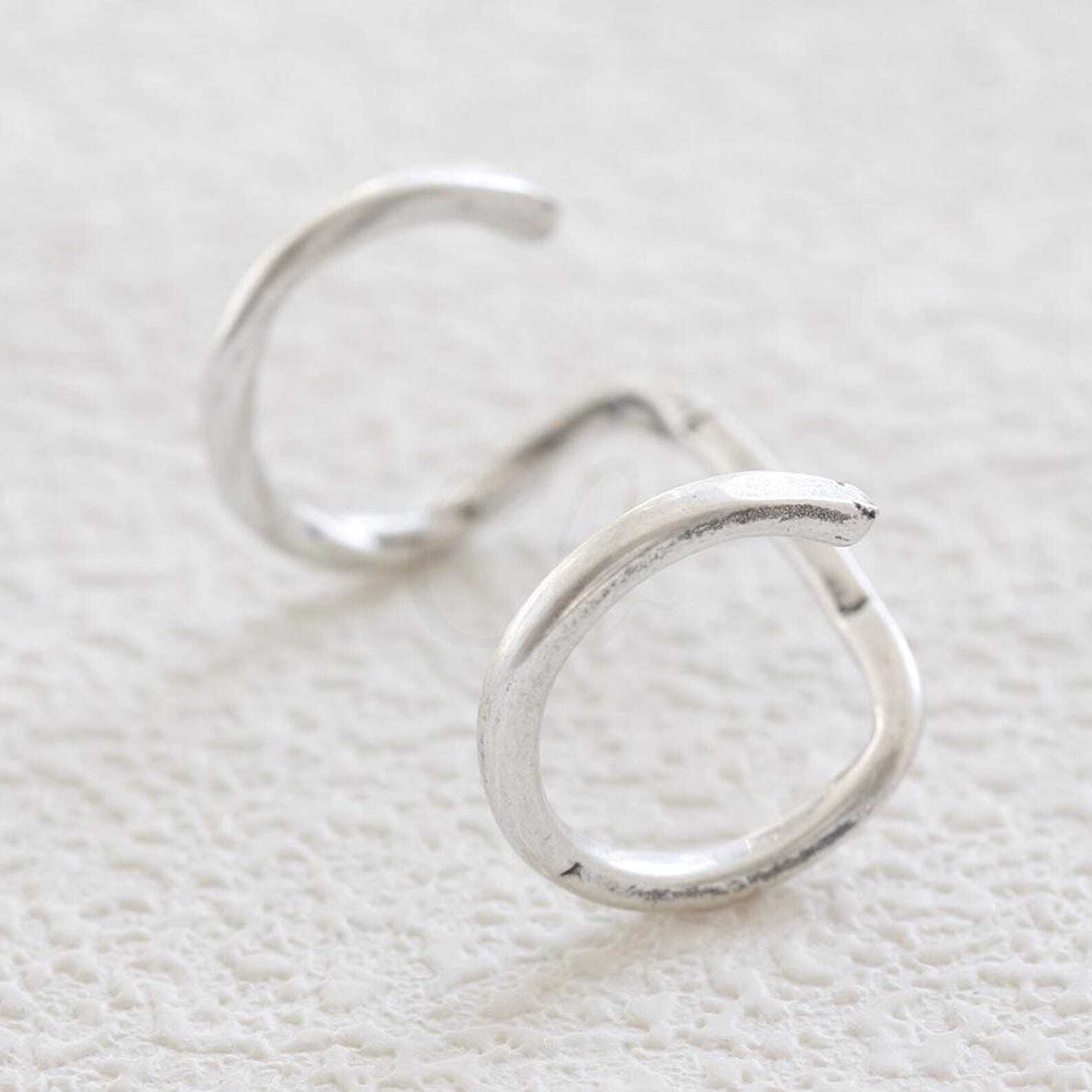 One Piece Solid Brass Ring Base - Finger Ring - Adjustable - 31x16.5mm (4892C)