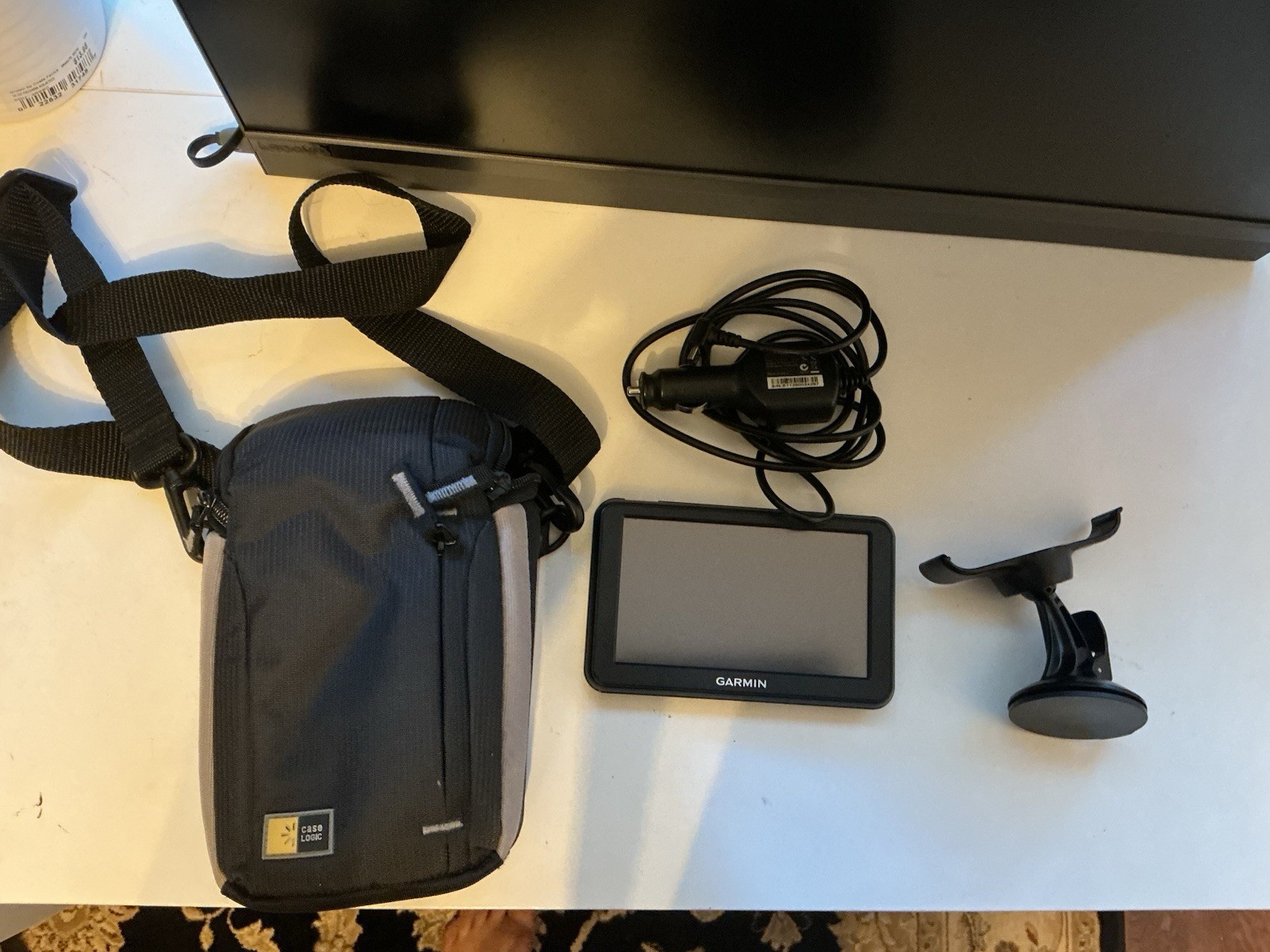 Garmin Nuvi 50LM GPS Navigation 5" Display w/Charger