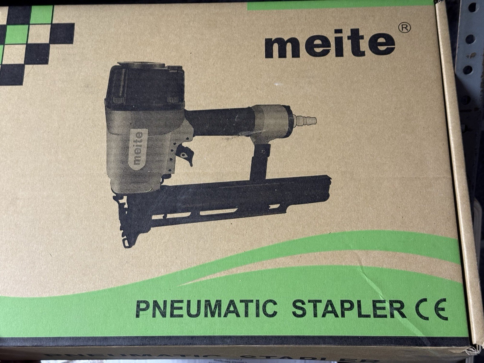 Meite Pneumatic Wide crown stapler 1” BRAND NEW