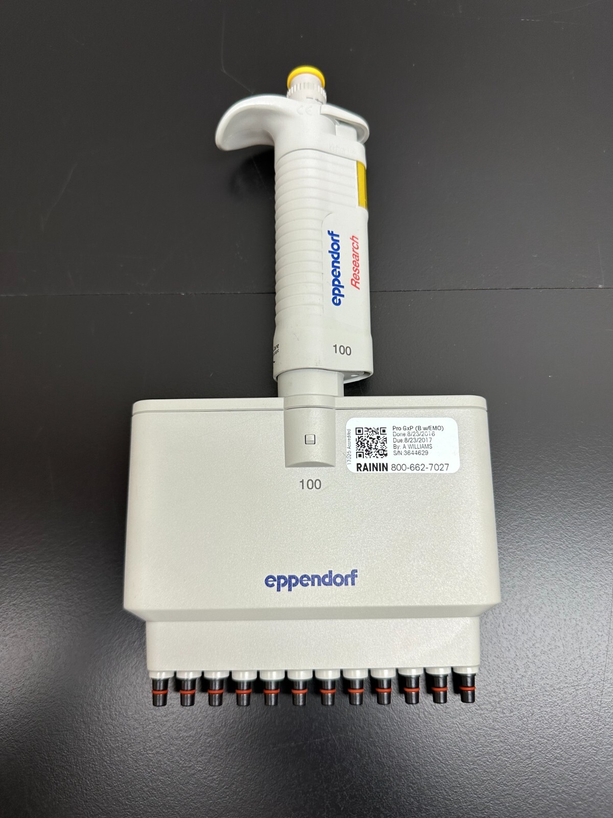 Eppendorf Research 100 Pipette 12 Channel 10-100 uL Pipettor with WARRANTY