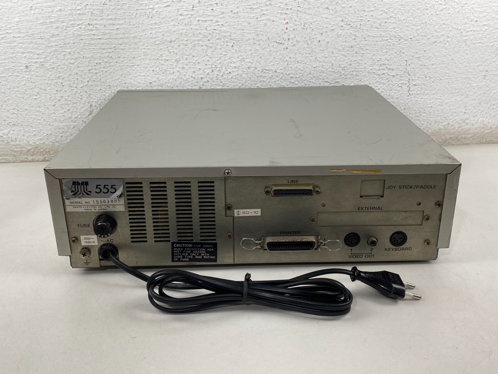 Vintage Sanyo MBC 555 Personal Computer Works