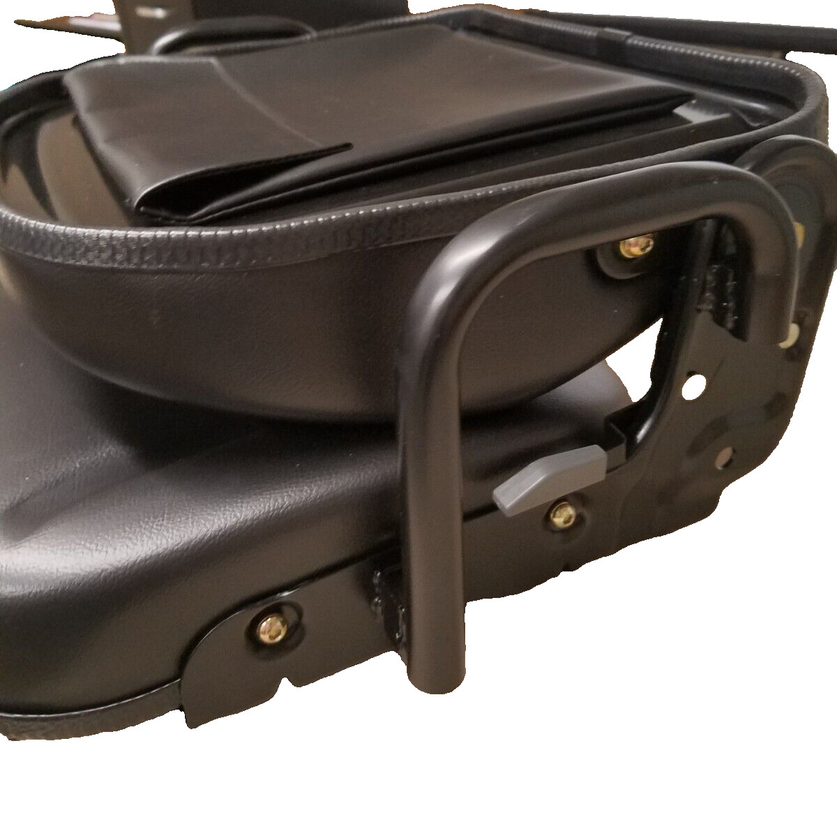 Doosan, Daewoo Forklift Seat Fold down style