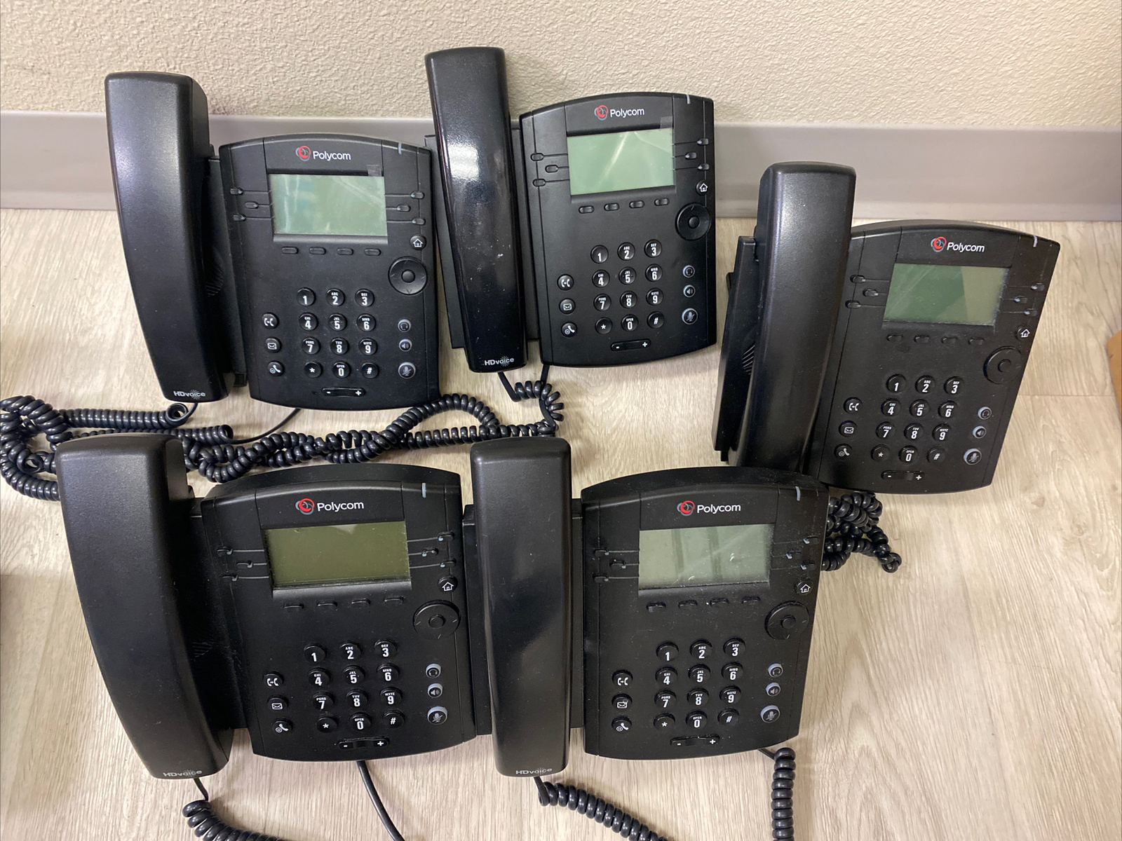 7 polycom phones