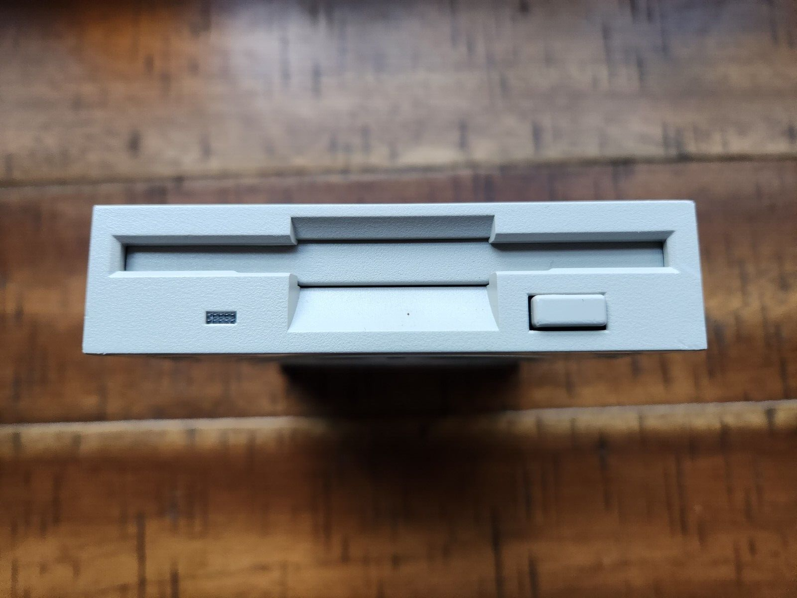 Samsung SFD-321B , 1.44 Gray Floppy Disk Drive