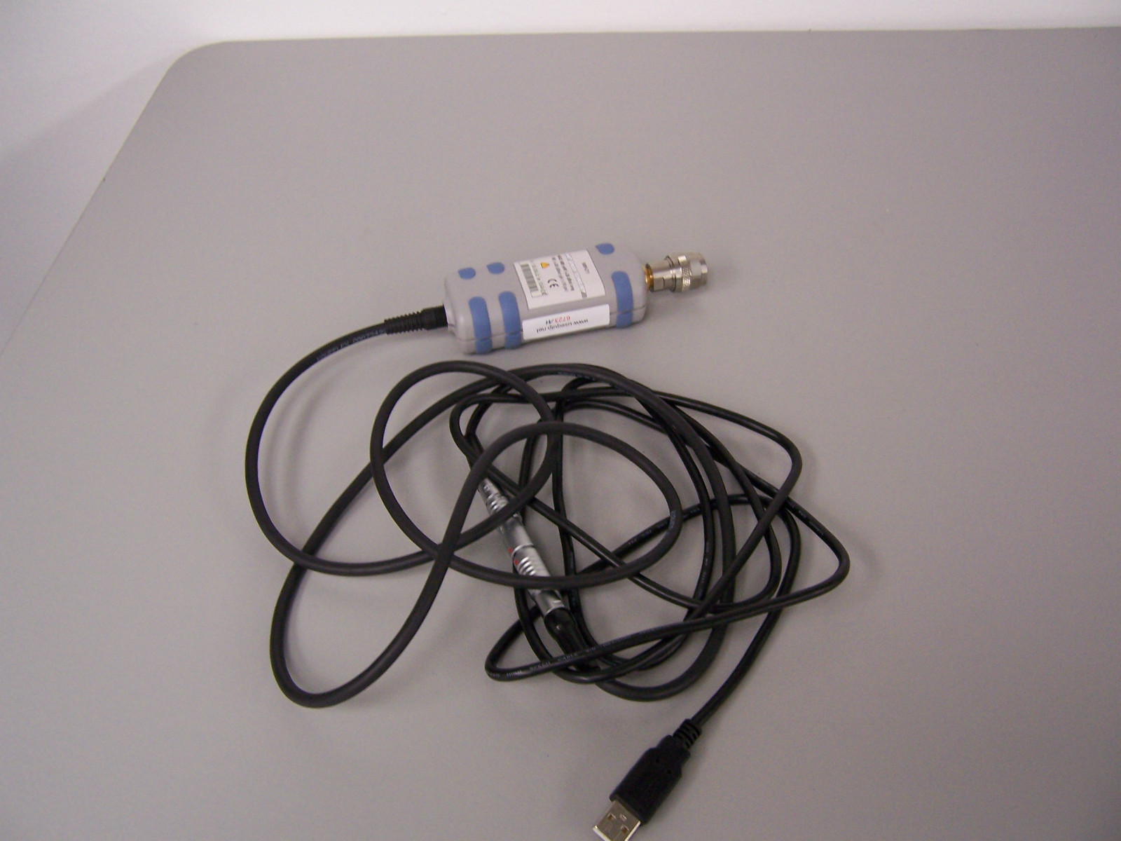 6723 R&S ROHDE & SCHWARZ NRP-Z11 /10MHZ-8GHZ CAT# 1138.3004.02 W/ COPY OF MANUAL