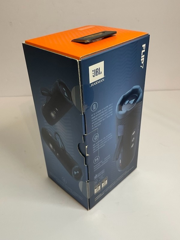 JBL Flip 7 Wireless Bluetooth Speaker Compact Size in Vibrant Blue Tone