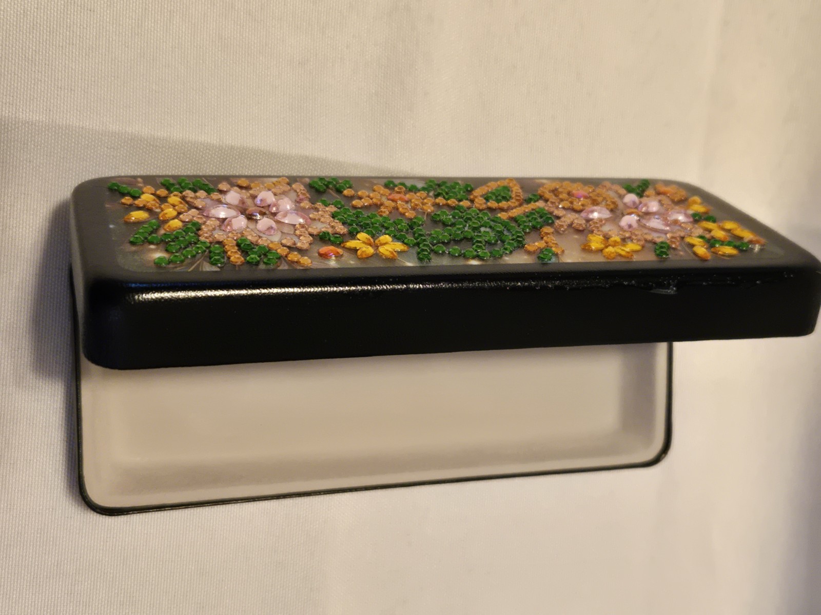 GLASSES CASE WITH DIAMOND ART