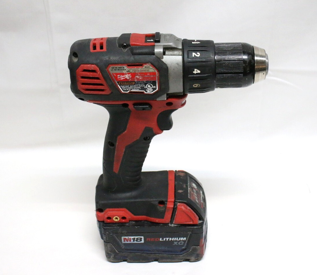 Milwaukee 2606-20 18V Lithium-Ion 1/2 in. Drill Driver With M18 XC 3.0AH Battery