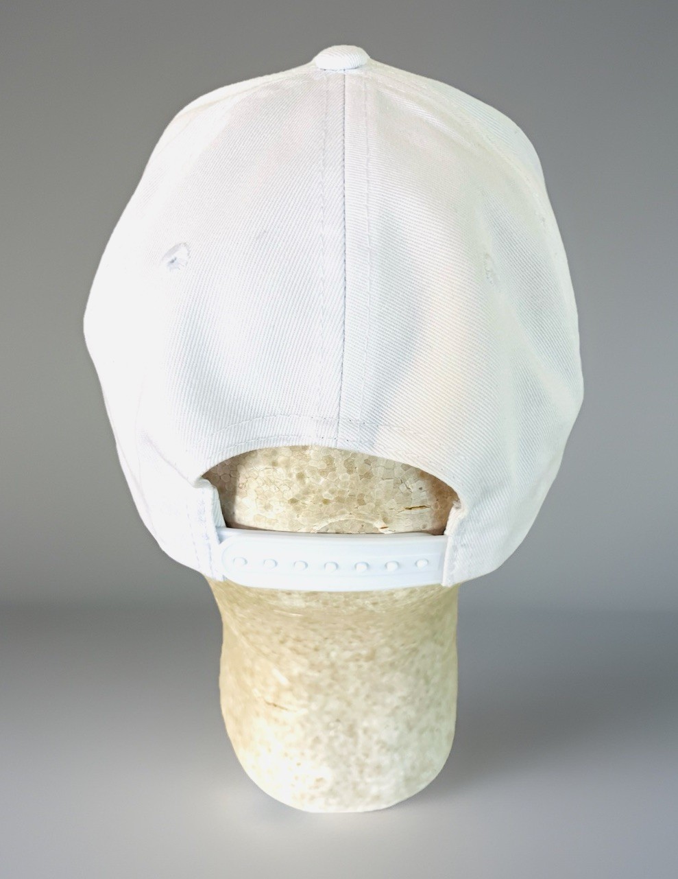 MAKO Masters White Snap Back Hat with Black Rope Quake City Caps