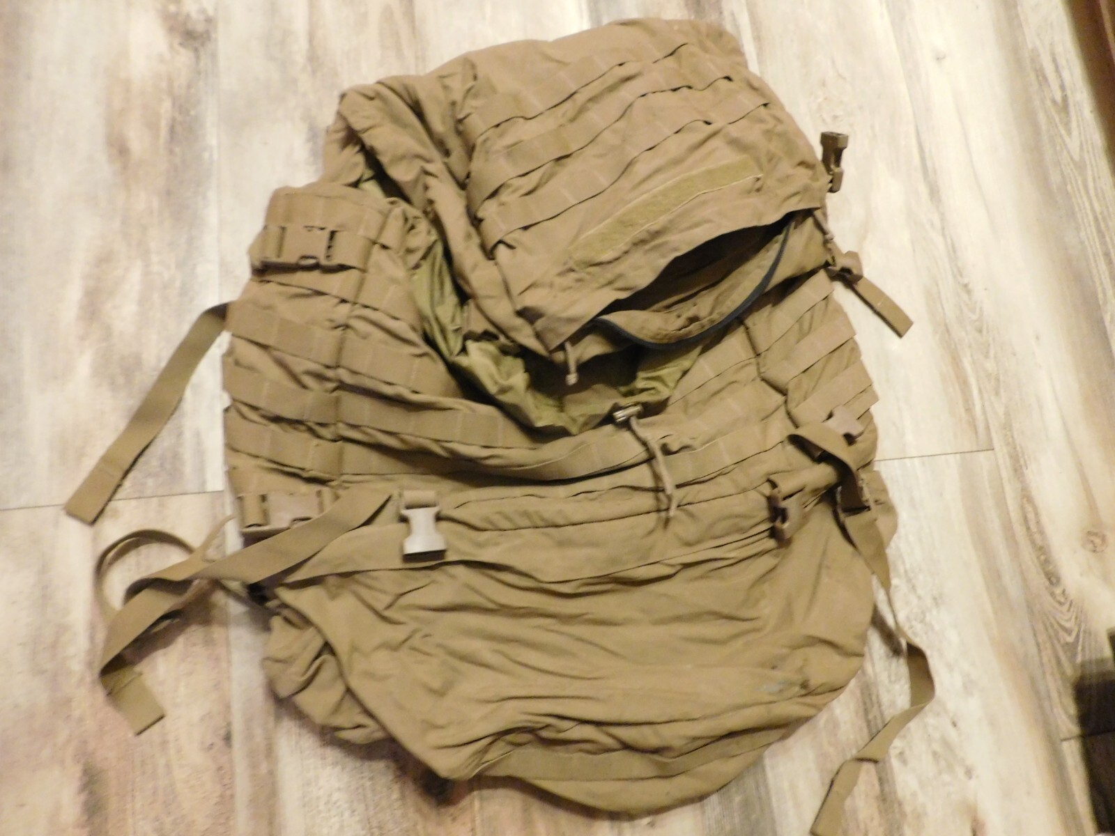 USMC TAN FIELD PACK  ( MAIN PACK ONLY) LARGE