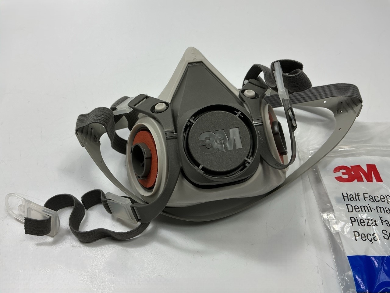 3M 6100/07024 Reusable Half Facepiece Mask Respirator, Size Small