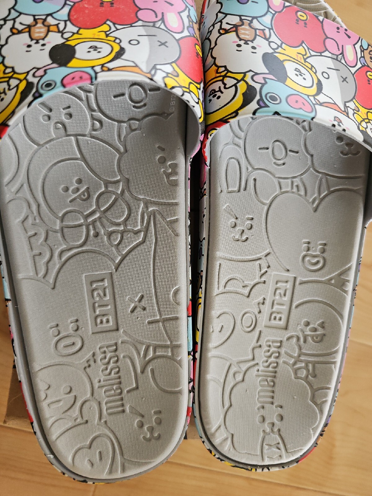 Size 10 Mens Melissa X Bt21 (BTS) Slides