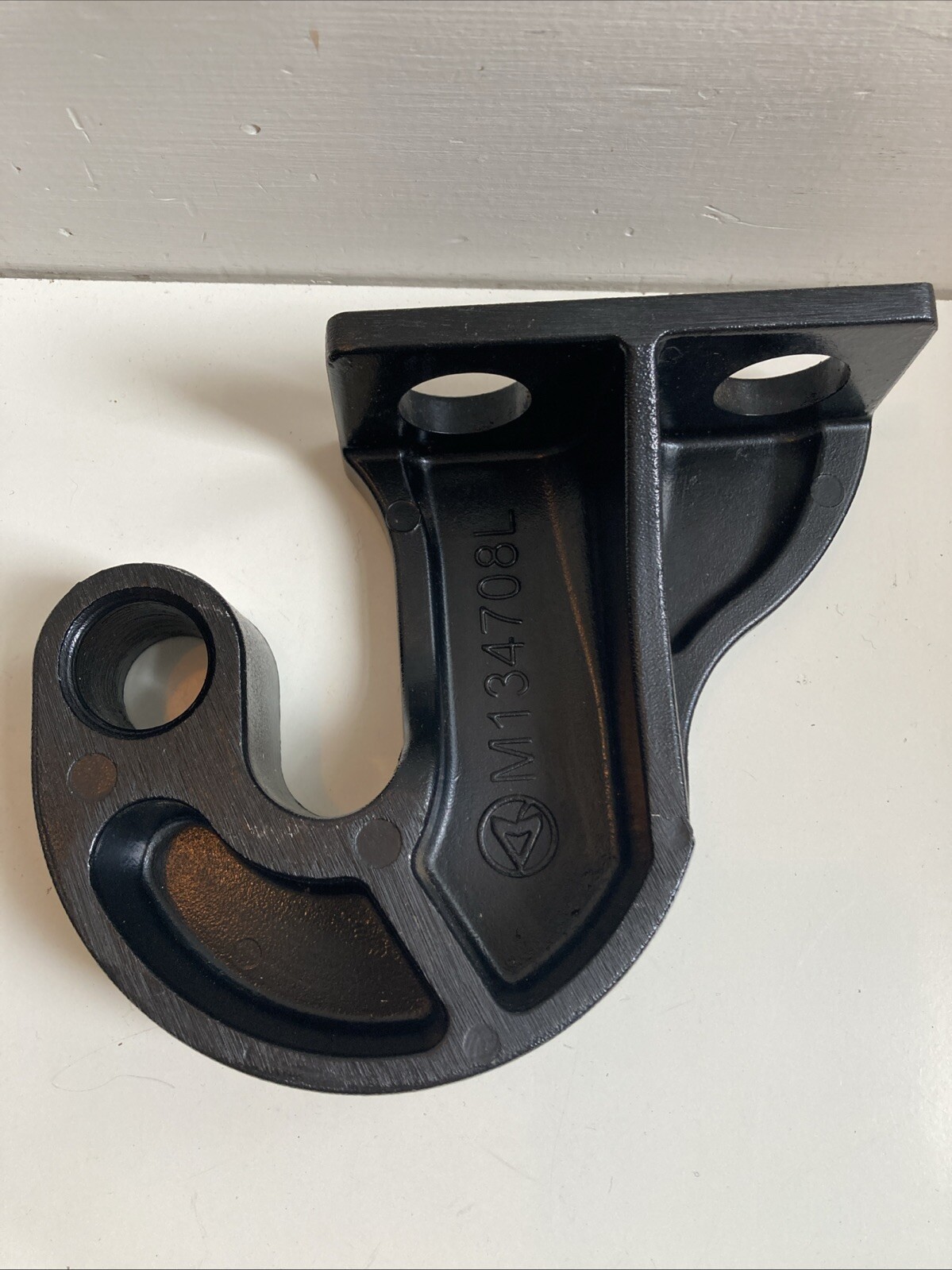 Lower Head Pivot For Peterbuilt Truck Automann M134708L