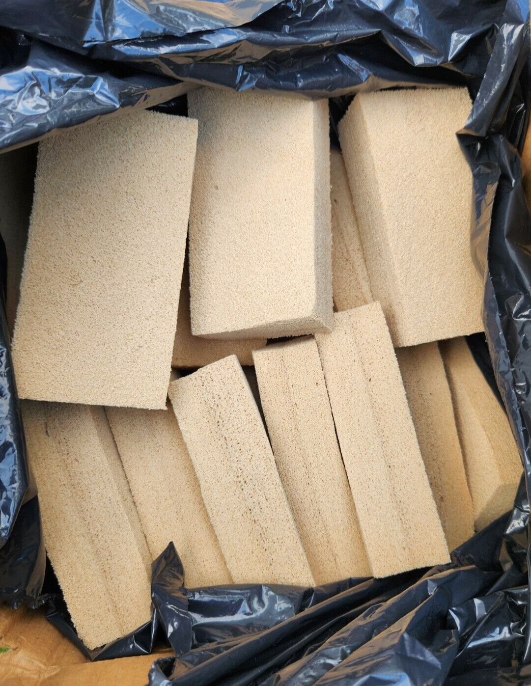 (36 Pk) Zephyr Dover 56132 Dry Rubber Smoke Sponge, 6 x 1-1/2 x 3