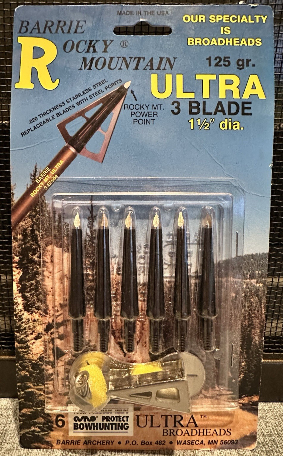 Vintage Rocky Mountain by Barrie 3 blade, 125 gr. Fixed Broadhead 6 Pack