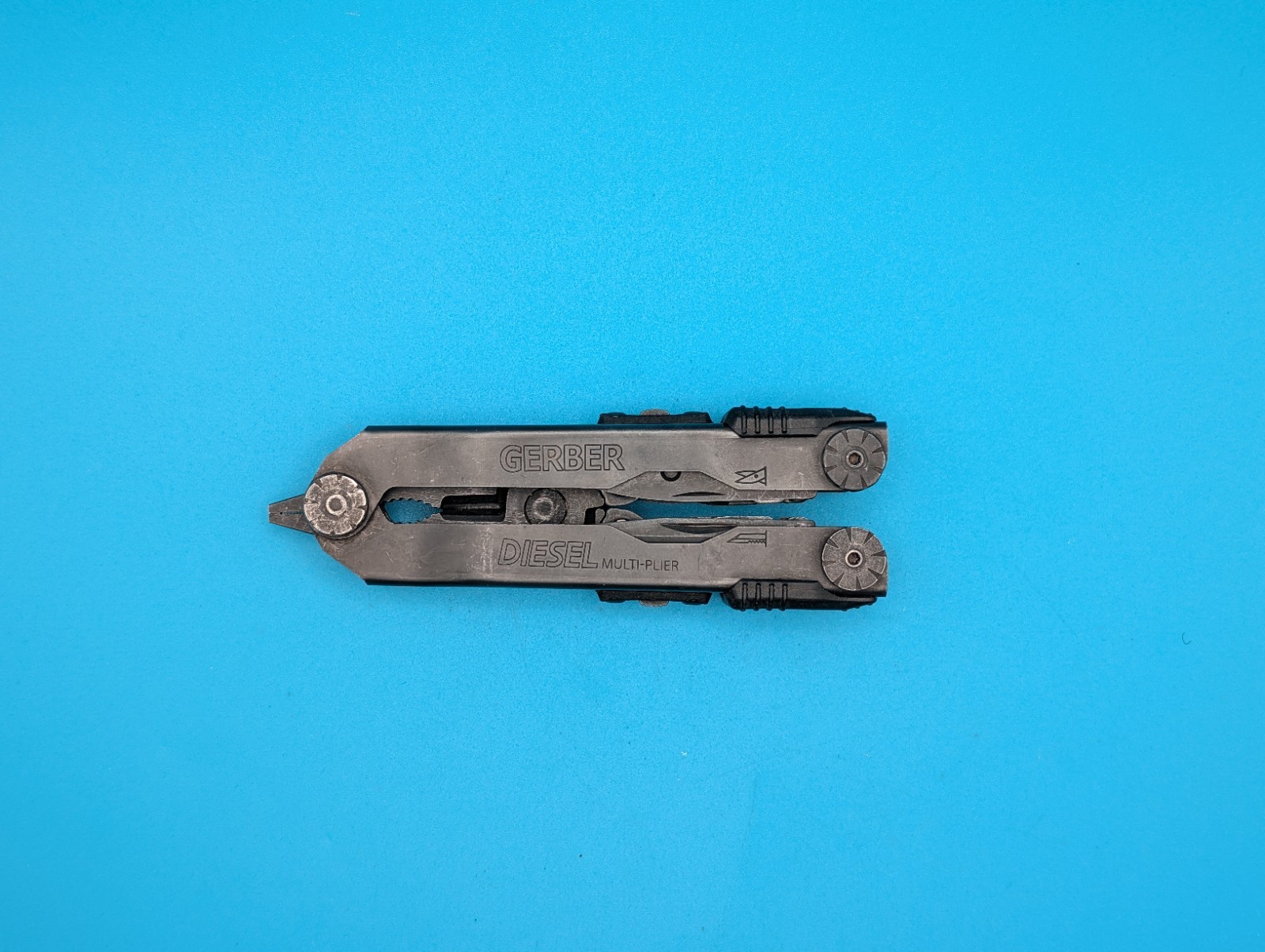Gerber Diesel Multi Plier Multi-Tool! BLACK! WITH SHEATH!