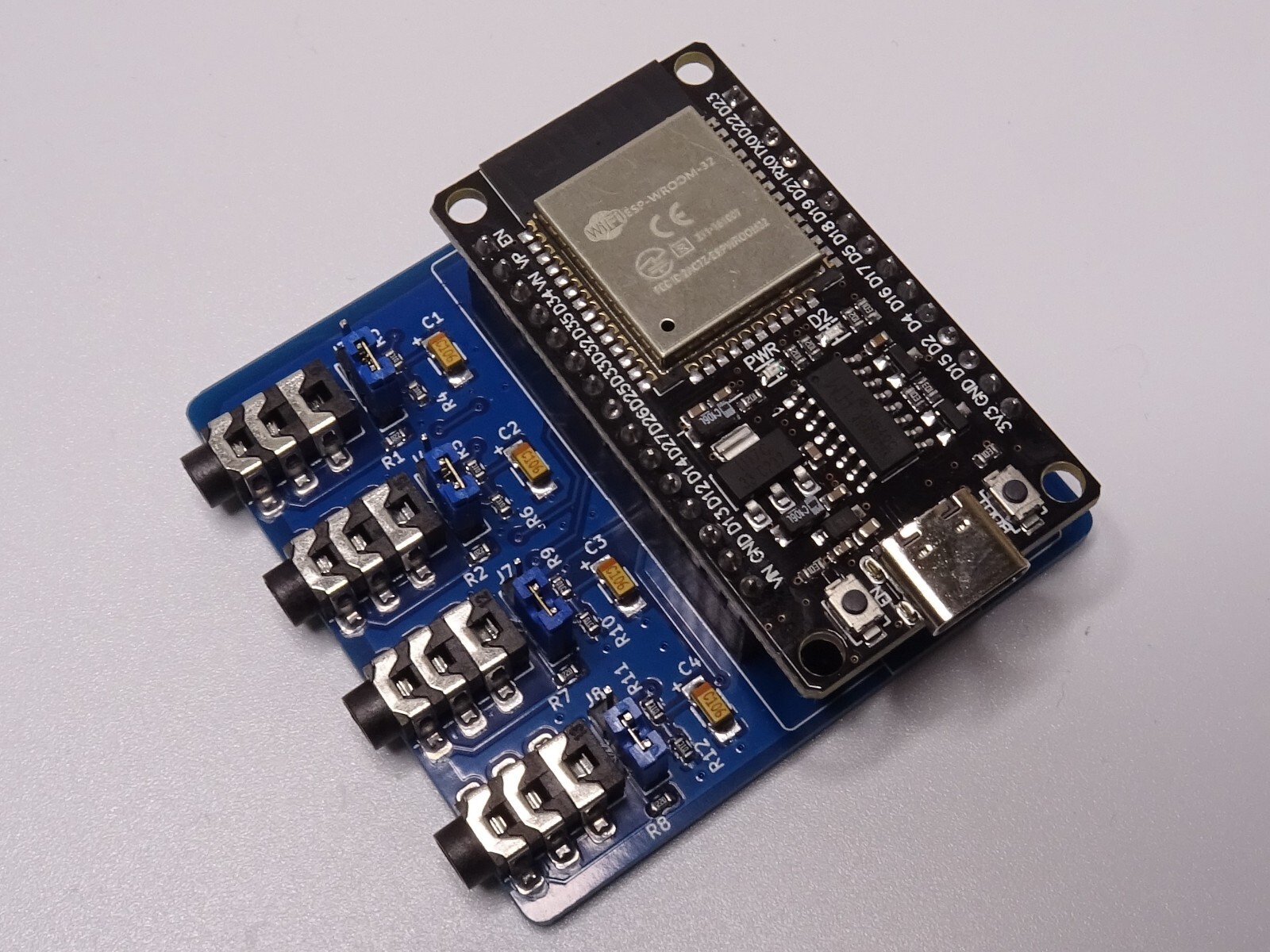 4 Channel ESP32 Mains Current Sensor - Node-MCU 30-Pin SCT013 - 100A/50mA