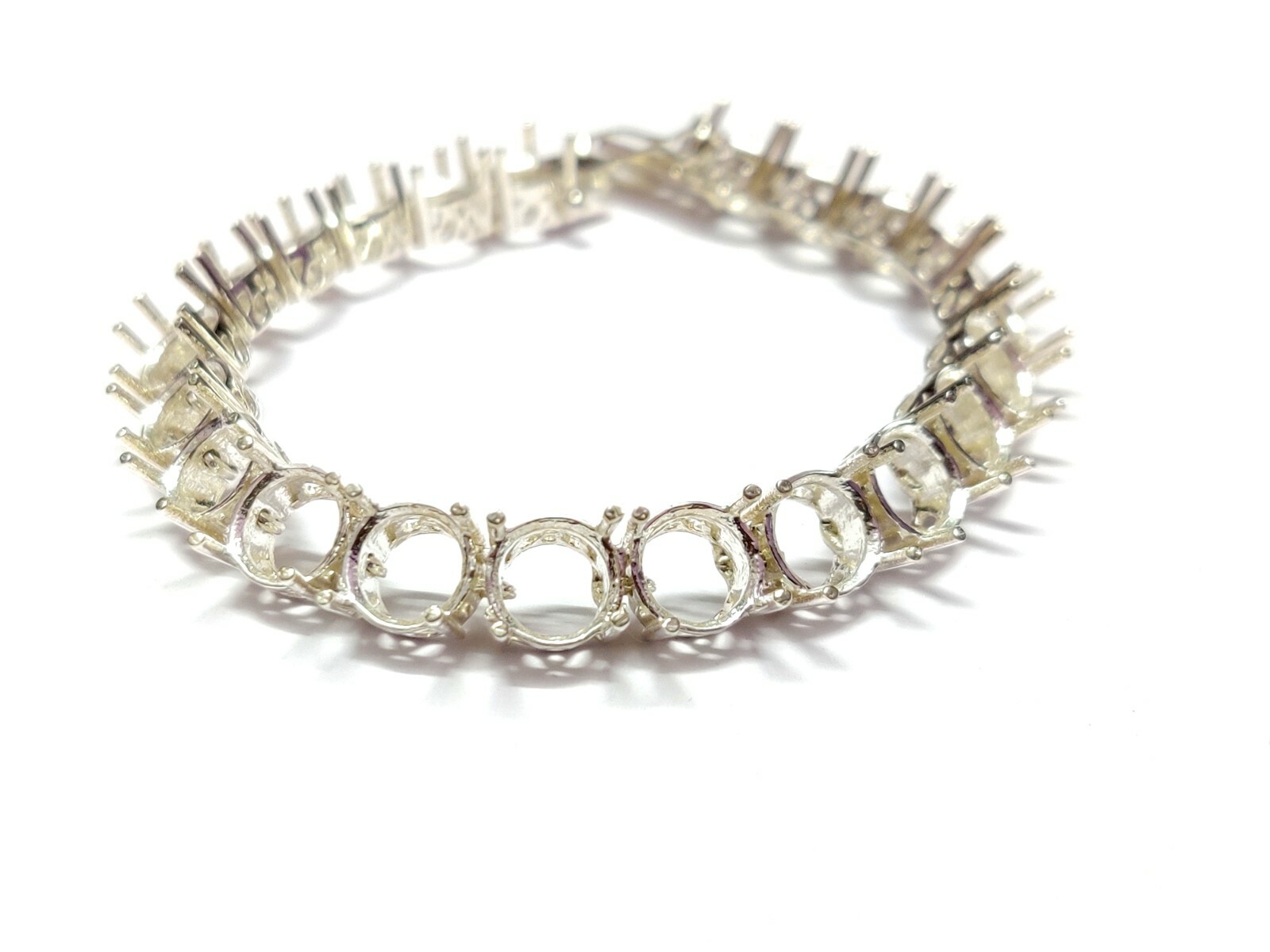 925 Sterling Silver Semi Mount Bracelet Stone Size 8 mm Round Semi Mount Setting