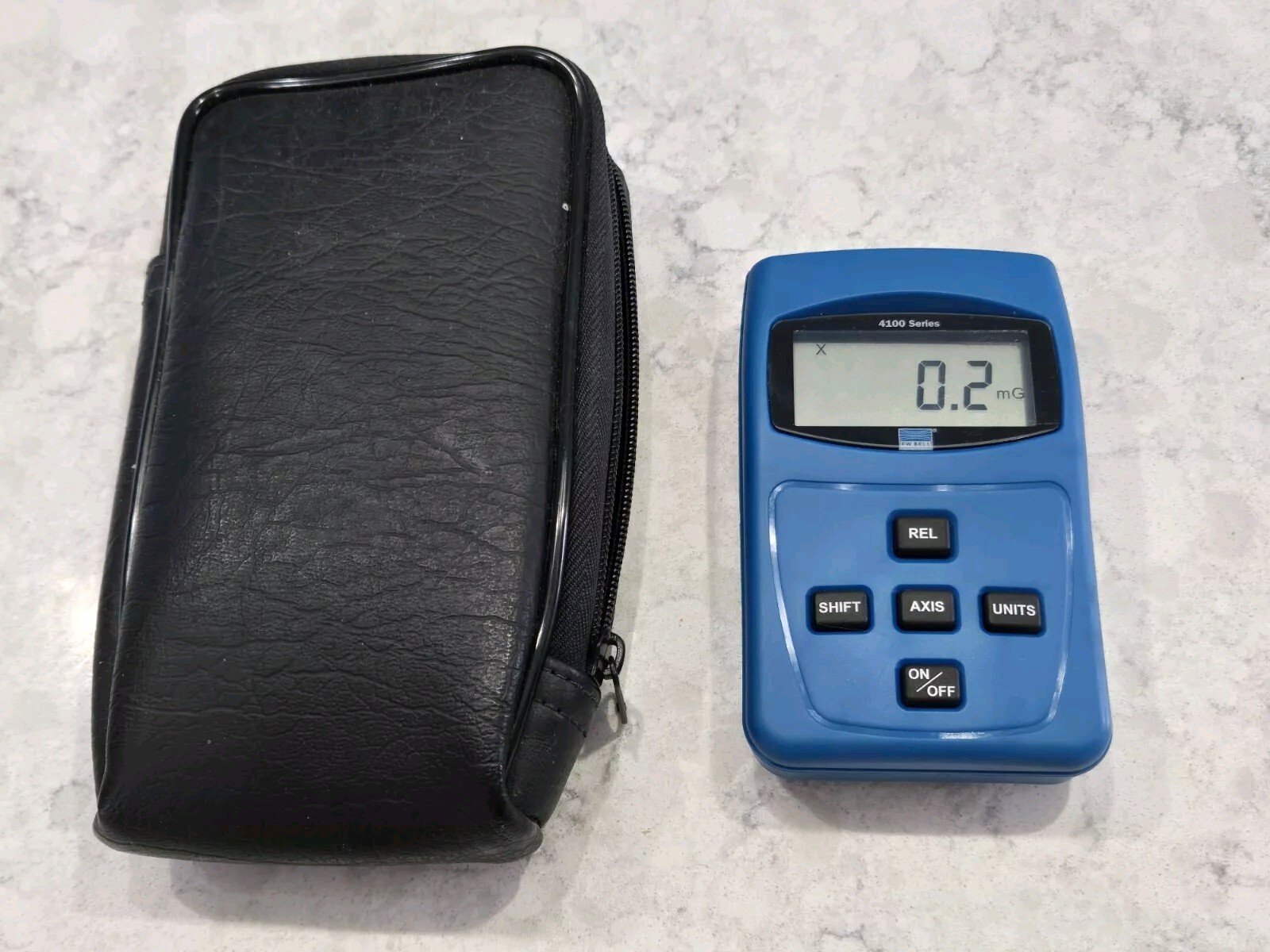 FW Bell 4100 4180 Series ELF Gauss / Tesla Handheld Meter w/ Case