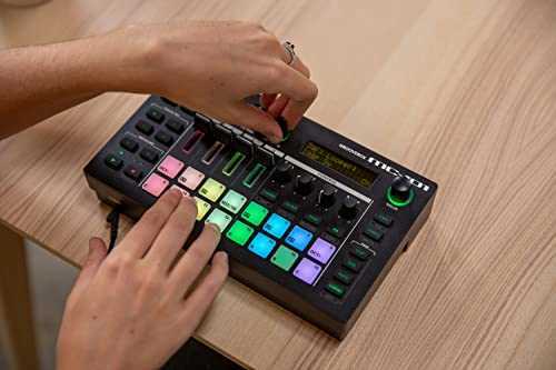 Roland MC-101 GROOVEBOX AIRA Digital Sampler Sequencer Black NEW