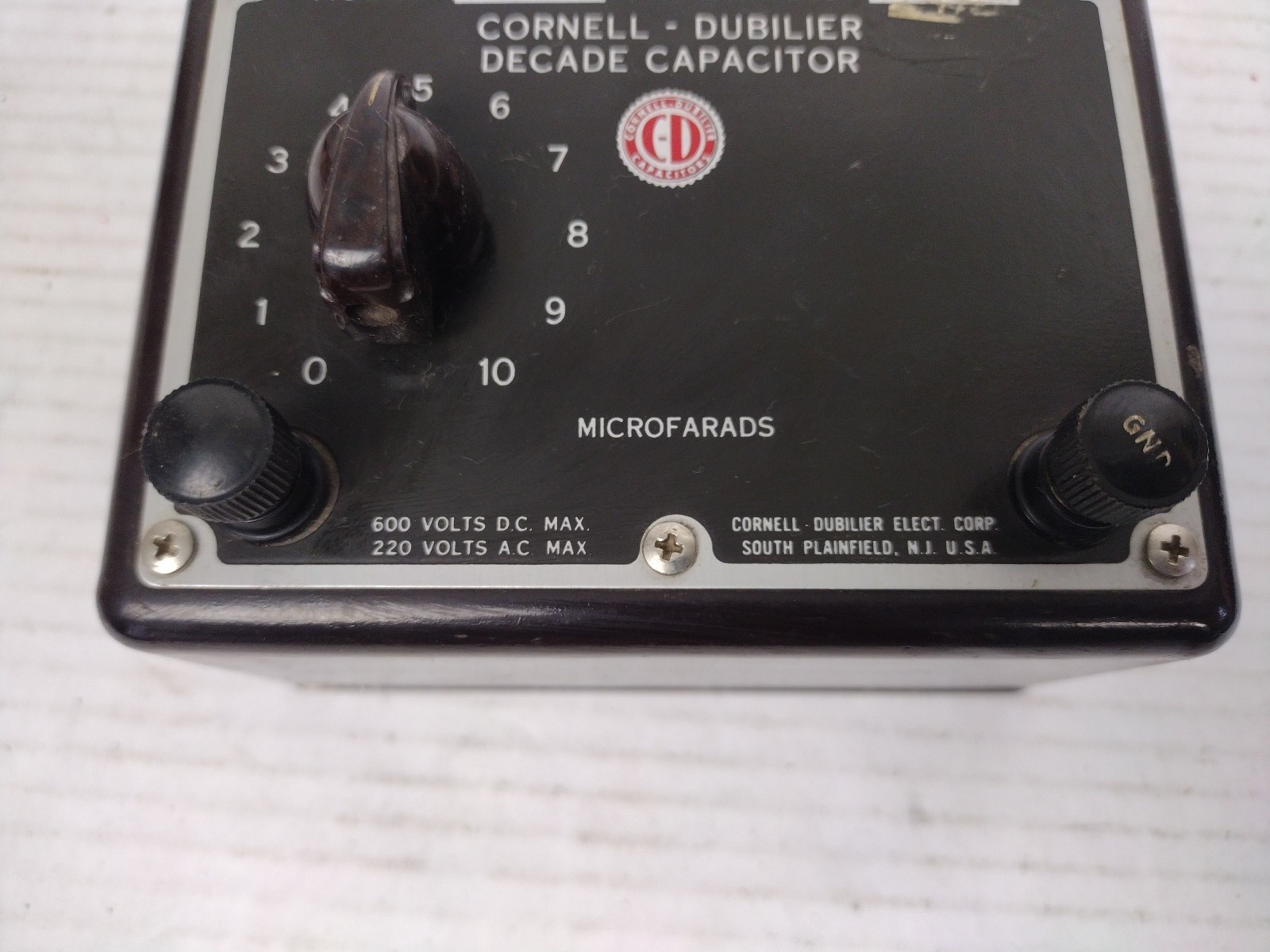Vintage CDC Cornell Dubilier Decade Capacitor Electronics CDC-5 Untested