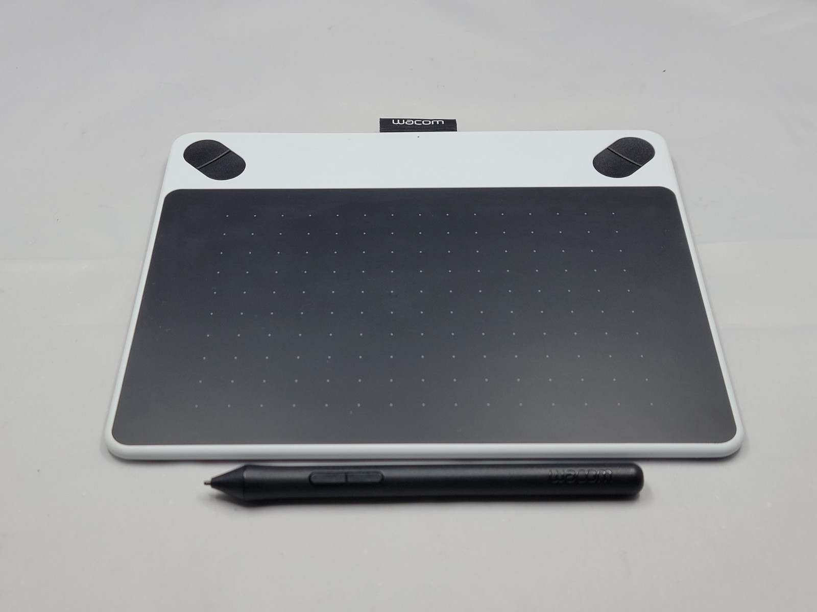 Wacom Intuos Draw CTL490 Digital Drawing and Graphics Tablet - White