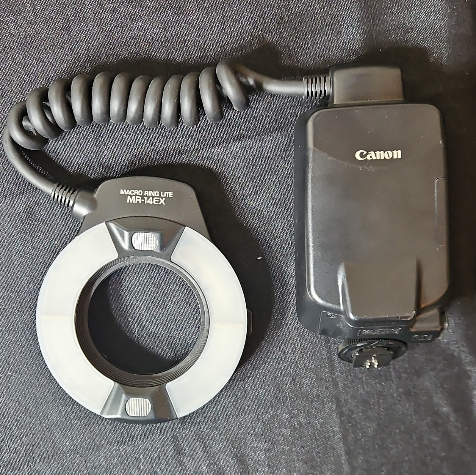 Canon MR-14EX Macro Ring Lite E-TTL Xenon Ring Flash w/ LCD, Hot Shoe