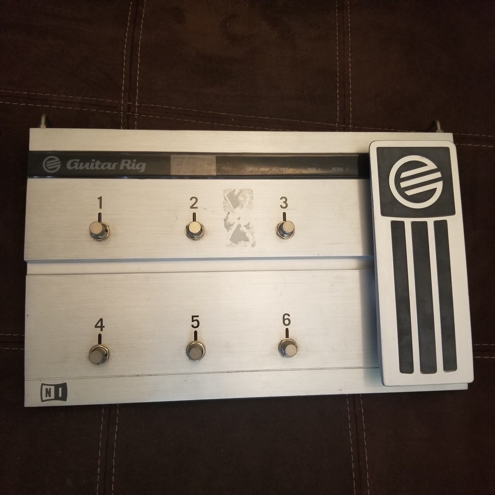 Native Instruments Rig Kontrol 2 Guitar Rig Foot Controller Silver ** Untested**