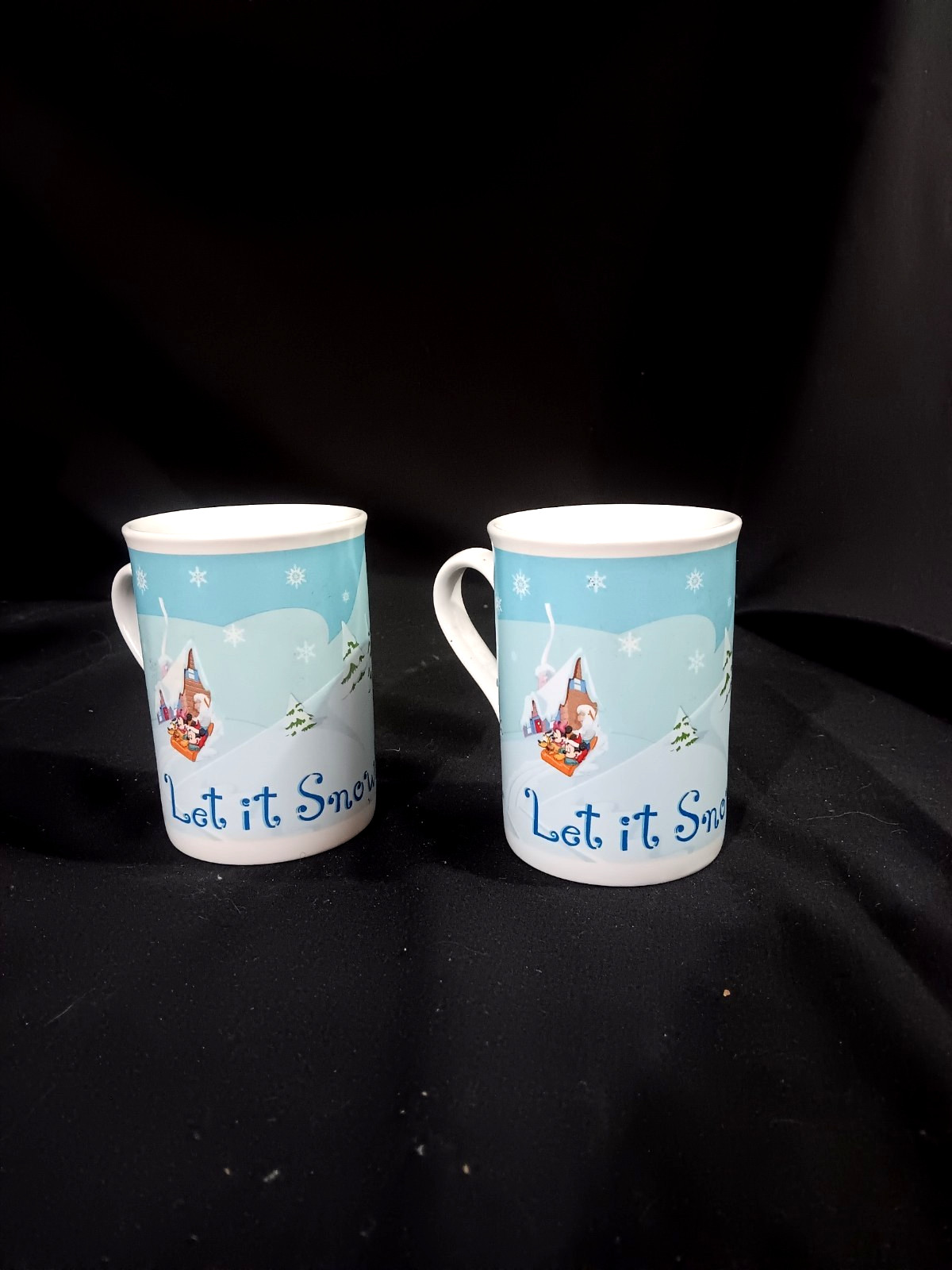 Mickey Minnie & Pluto LET IT SNOW Coffee Chocolate Mug Set of 2