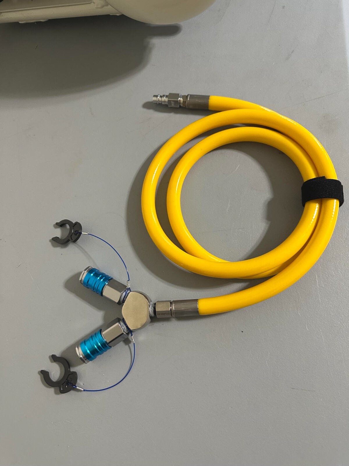 Hookah diving ADD A DIVER 2 way 10' with safety clips and quick connects